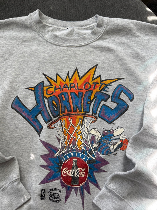 Vintage 90’s Charlotte Hornets Crewneck (Medium)