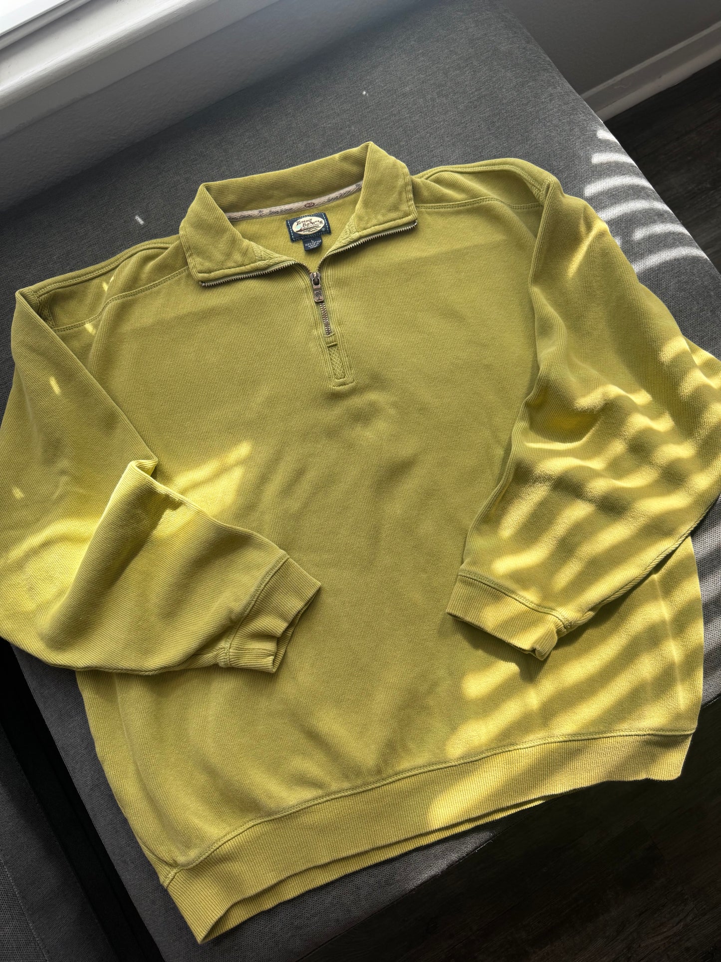 Vintage Tommy Bahama Pull over Sweater